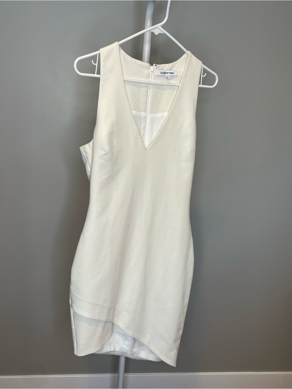 Elizabeth and James Cream Asymmetrical V-Neck Sleeveless Dress - 8